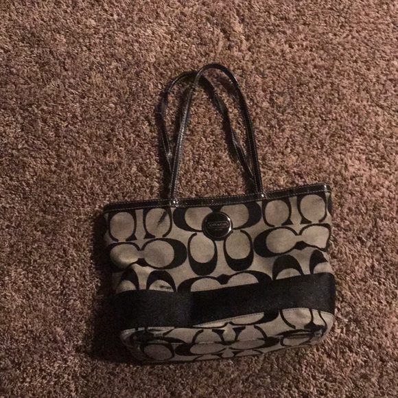 Coach purse - Picture 1 of 2